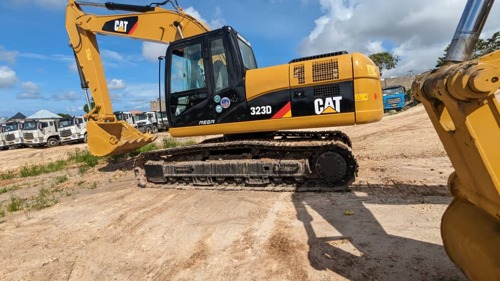Cat excavator 320D