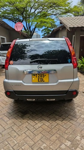NAUZA NISSAN EXTRAIL 