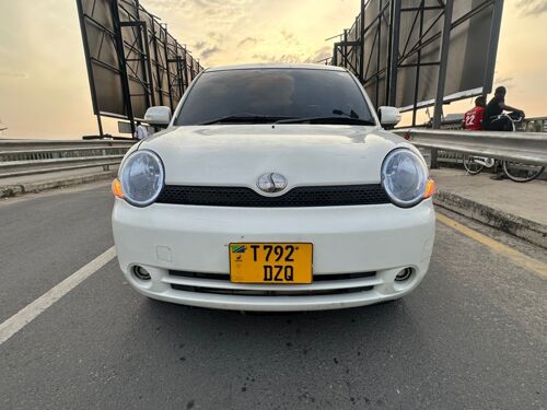 TOYOTA SIENTA 