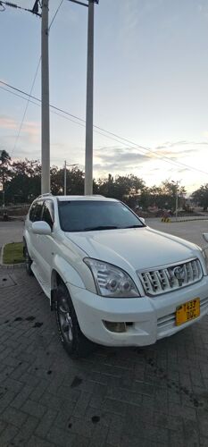 Prado 120 petrol auto 2TR 