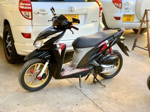 Click 125i