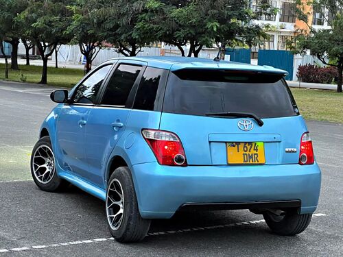 NAUZA TOYOTA IST NZURI SANA 