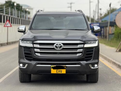 2024 Landcruiser VXR