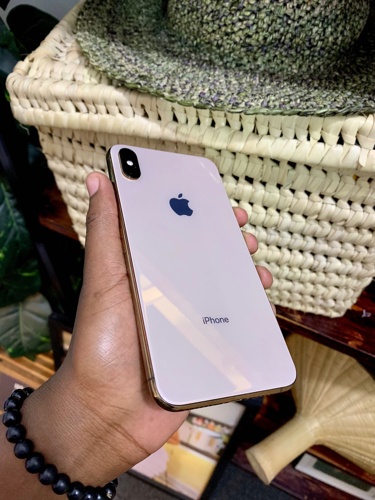iphone xs max onsale