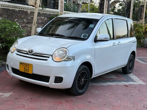 TOYOTA SIENTA