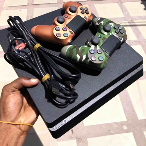 PS4 SLIM