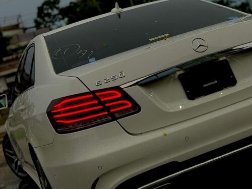MERCEDES BENZ E-CLASS E250