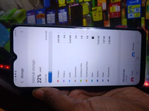Samsung A12 Imenyooka