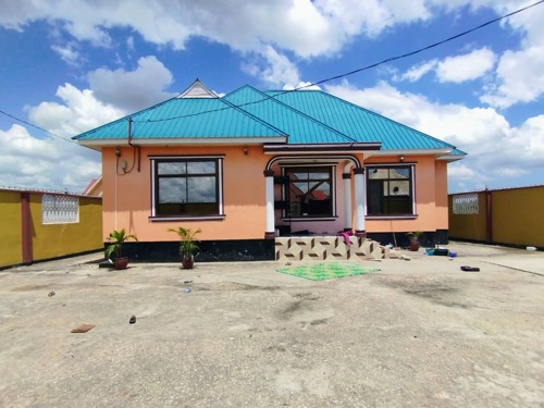 YA-VYUMBA 4,MSONGOLA/KIVULE