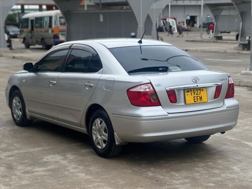 Toyota Premio F 0713095050