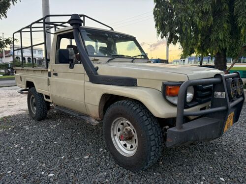 Landcruiser single cabin 