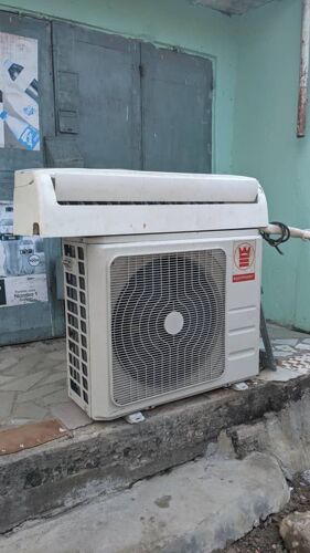 AC air conditioner 