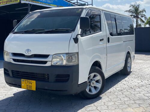 Toyota Hiace Quantum 