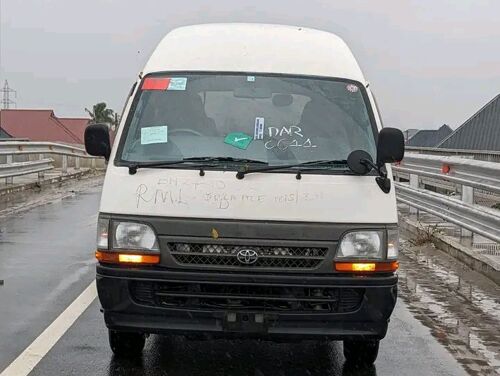 HIACE DUNGU NAUZA NEW SAFI