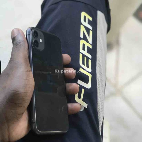 IPHONE 11 128GB BEI 1,300,000