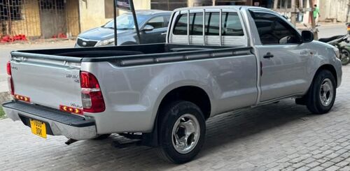 Hilux single cabin Pickup vigo
