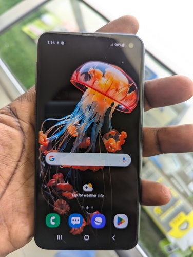 Samsung s10e