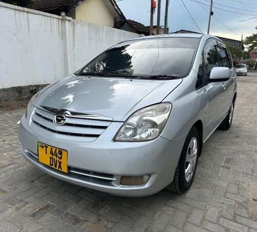 Toyota Spacio DVX 1490cc 
