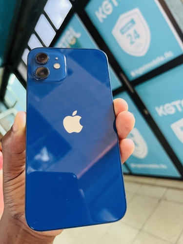 Iphone 12 Plain 64gb   BLUE (used abroad)
