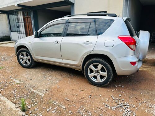 Toyota rav4 miss tz
