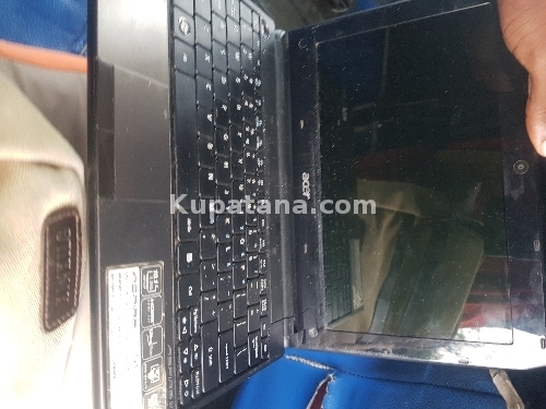 Laptop Ndog (Acer) 170,000