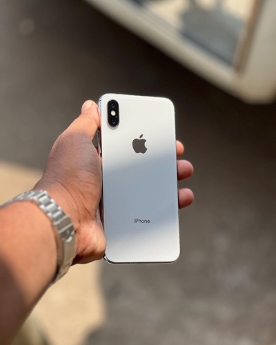 iPhone X