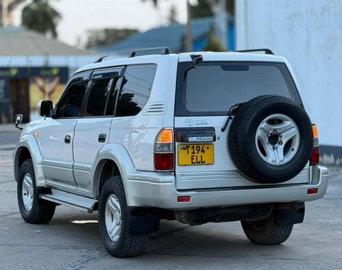 TOYOTA LANDCRUISER PRADO 
