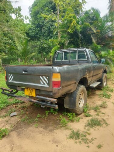 TOYOTA HILUX ENGINE 3L 