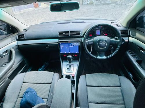 Audi.      A4.          2006