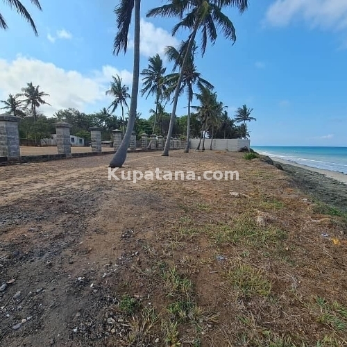 BEACH PLOT FOR SALE