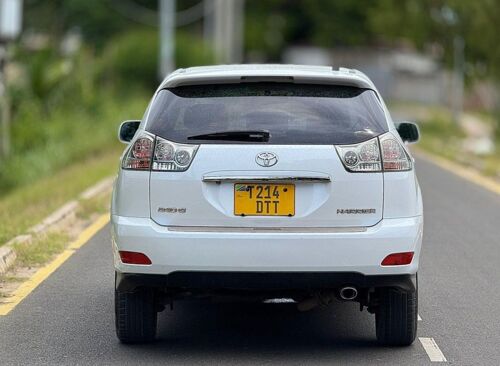 Toyota Harrier new 