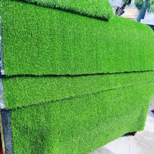 Artificial Grass Carpet(Long)...55,000/=per metre