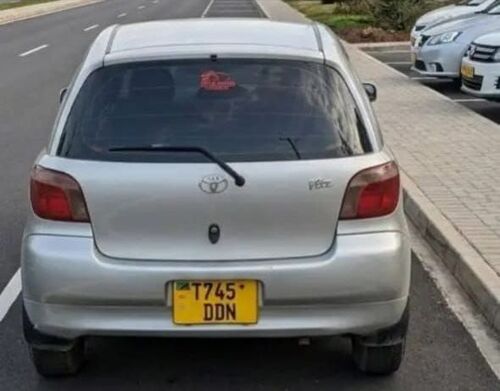 Toyota vitz rs