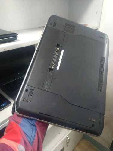 dell laptop computer 