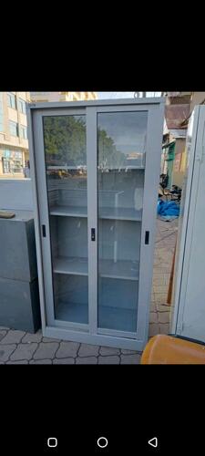 Sliding cup boards with glass