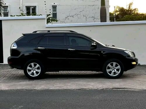 Toyota harrier old mpya 