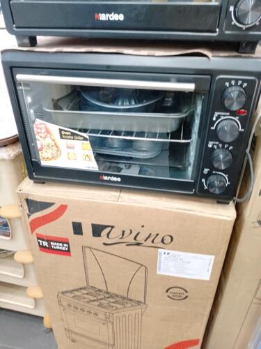 Aardee 45L Oven Toaster Griller...280,000/=