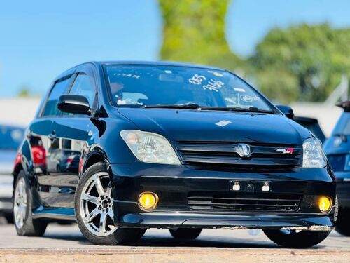 Toyota IST