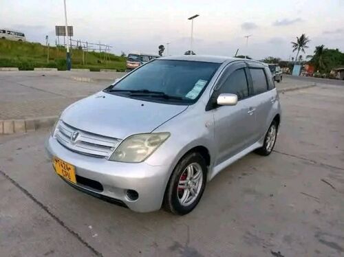 Toyota IST