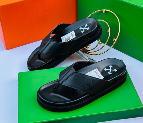 Sandals new,original&stylish 