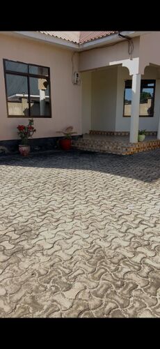 Nyumba kubwa vyumba 4+master 