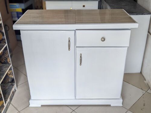 Kitchen Cabinet 