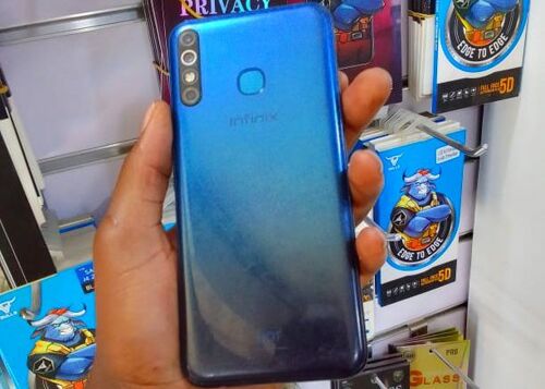 INFINIX HOT 8..4G Tsh 165,000/