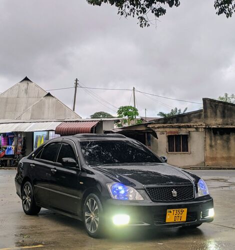 Toyota Crown Athlete 