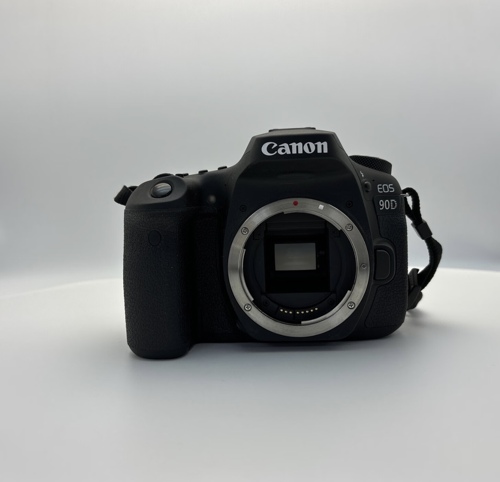 Canon 90D