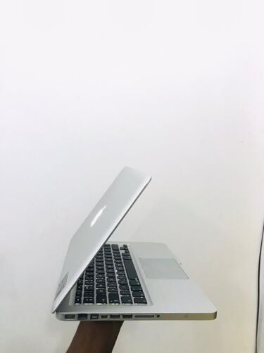 MacBook pro 2012 core i5 