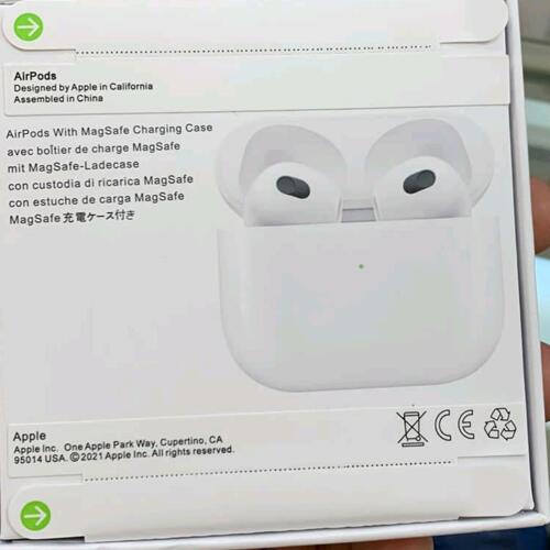 Apple AirPods 3 With MagSafe Charging Case