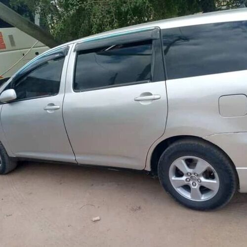 Toyota wish inauzwa