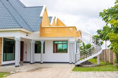 Multipurpose 5 Bedrooms House/Resort Near Kilimanjaro Airport-KIA/JRO