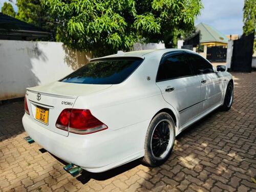 Toyota Crown Athletic